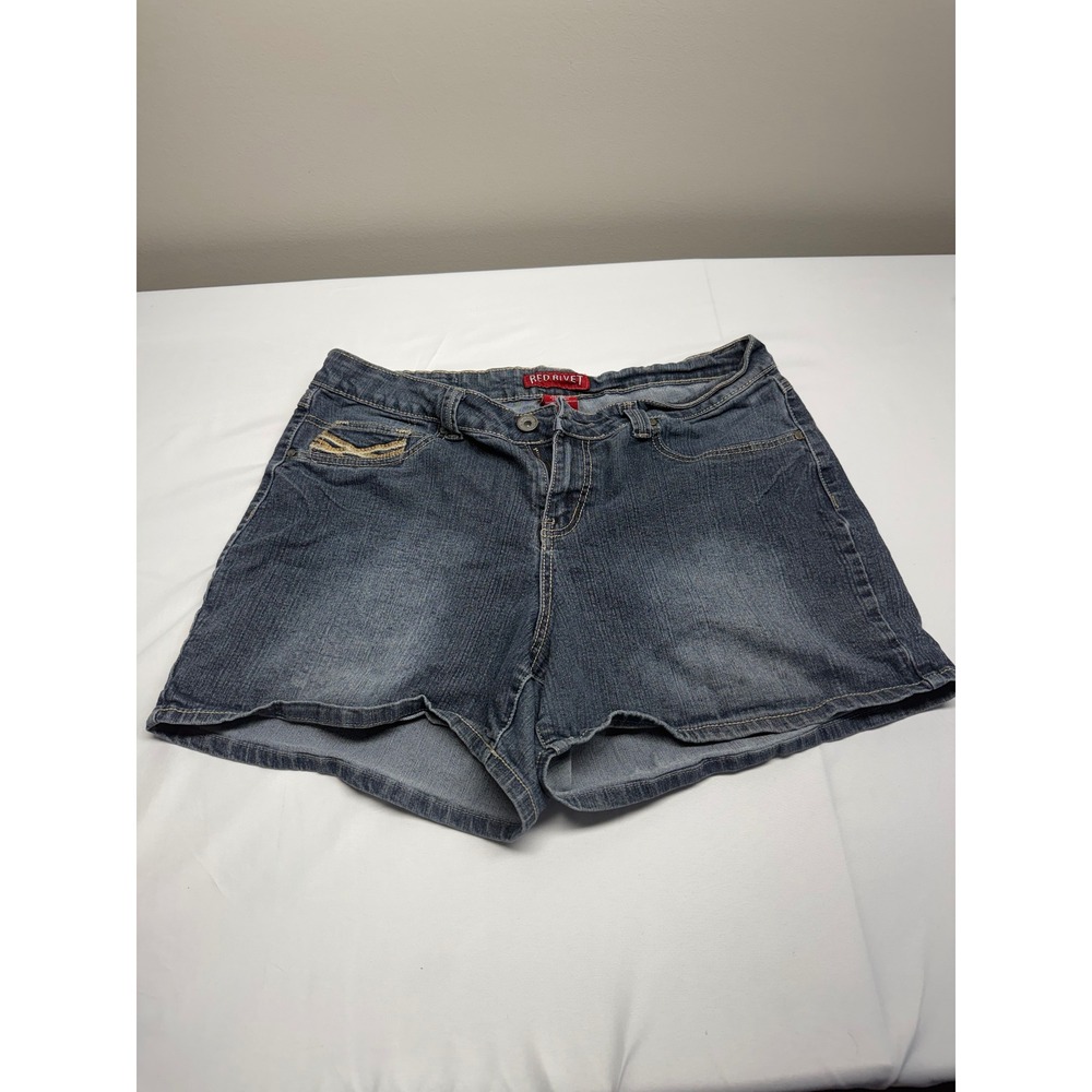 Red Rivet Womens 16W Dark Wash Embroidered Flap Pocket Denim Shorts RW130300 - Picture 2 of 7